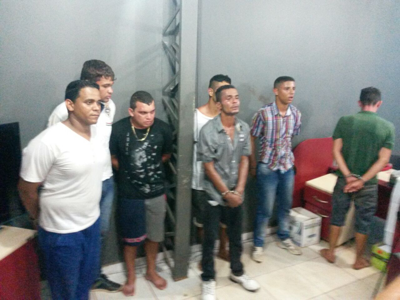 Quadrilha fortemente armada é presa pela PM após tiroteio