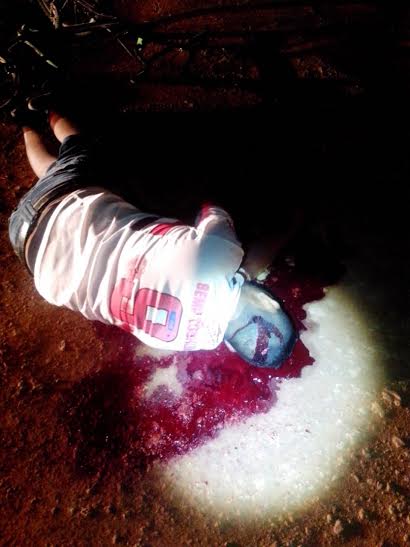 VIOLÊNCIA SEM FIM: Jovem de 23 anos é brutalmente assassinado com quatro tiros na zona Leste