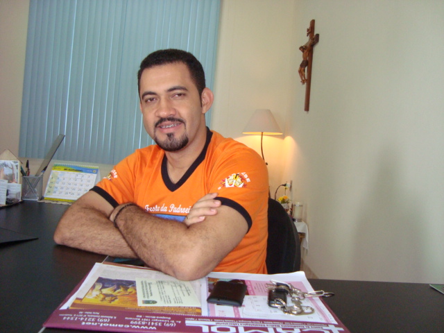 IGREJA DIVULGA PROGRAMAÇÃO DA SEMANA SANTA