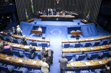 ALIANÇAS PARTIDÁRIAS: Fim das coligações em eleições para deputados e vereadores é aprovado