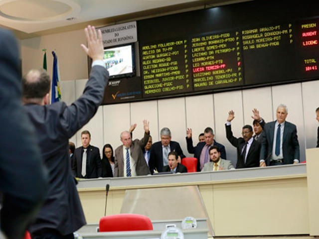 Deputados aprovam Reforma Administrativa do Governo