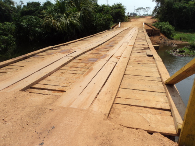 PONTE DO SALOMÃO É ENTREGUE À COMUNIDADE