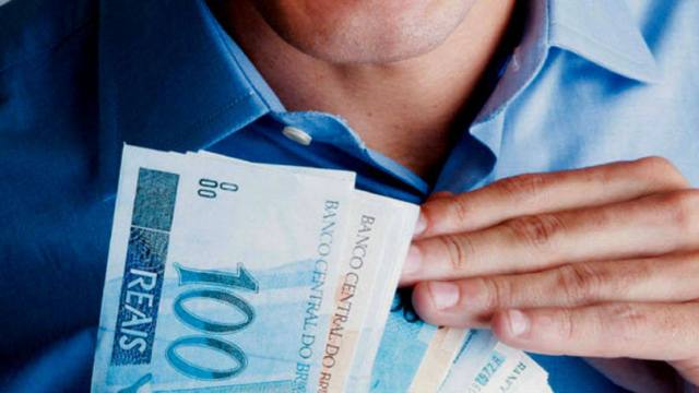 GOVERNO APROVA JUROS MAIS ALTOS PARA CRÉDIDTO CONSIGNADO DE APOSENTADOS.