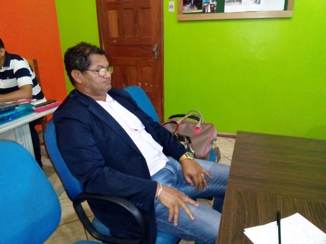 VEREADOR AUGUSTINHO COMEMORA SERVIÇO DE VIDEOMONITORAMENTO NA CIDADE