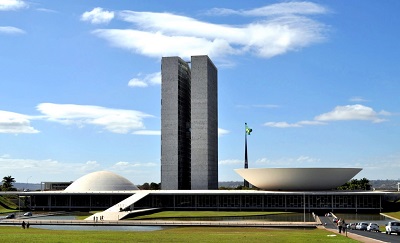 Oposição aproveita nova crise de Dilma e promete paralisar o Congresso
