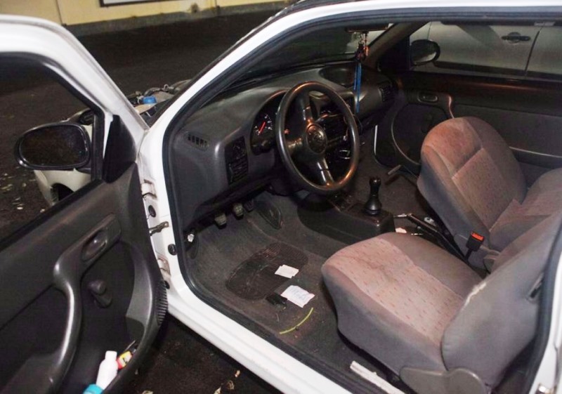 Militar do Exército é preso depenando carro
