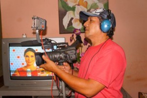 Repórter fotográfico registra condições precárias das Avenidas de Guajará-Mirim