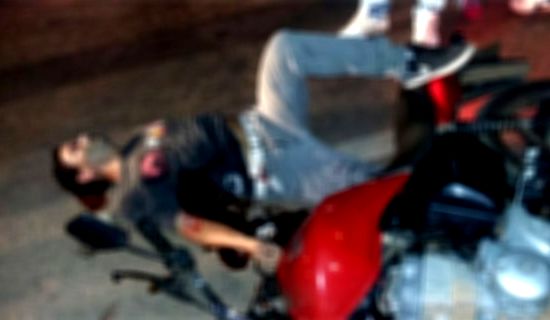 HOMEM VAI ASSALTAR PM E LEVA TIROS NA CABEÇA E BRAÇO