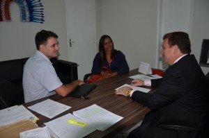DR. NEIDSON RECEBE VISITA DE DIRETORES DA CLÍNICA DE ENFERMAGEM NOS LARES