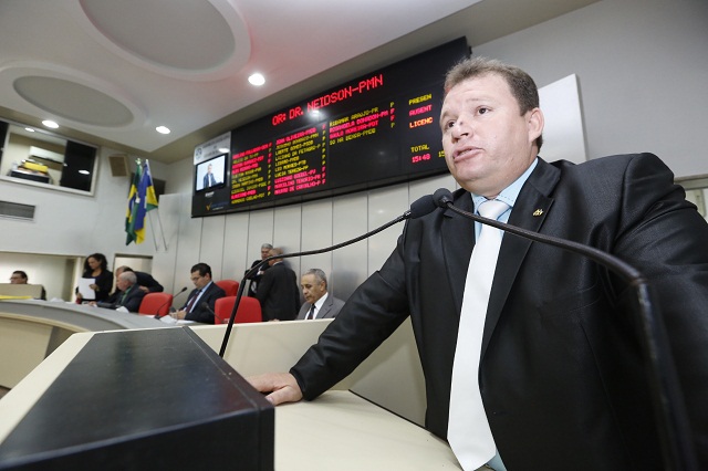 Deputado Dr. Neidson busca esclarecimento da Fhemeron