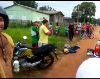 Mototaxista é alvejado e passageiro acaba morrendo