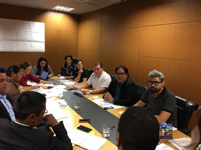 DR. NEIDSON PARTICIPA DE ASSEMBLEIA-GERAL DO FUNDO DE ERRADICAÇÃO DA POBREZA