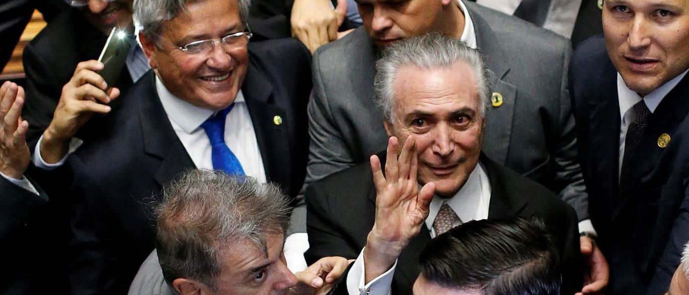 Corte de cargos no governo atingem mais mulheres do que homens