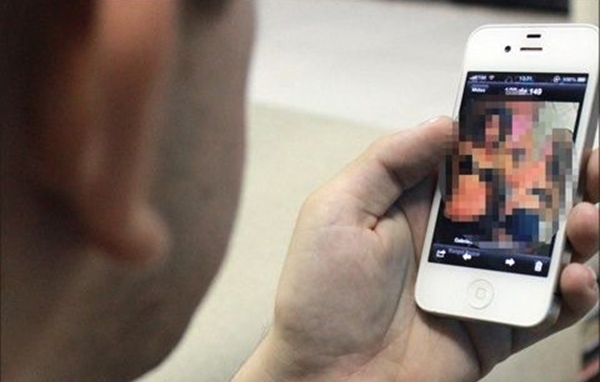 JOVEM TEM FOTO ÍNTIMA DIVULGADA, APÓS DEIXAR CELULAR EM LOJA DE CONSERTO EM NOVA MAMORÉ