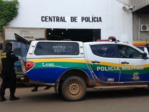 Homem é preso acusado de tentar estuprar enteado