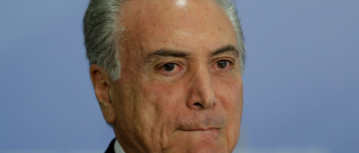 Temer monta estratégia para arrastar julgamento para 2018