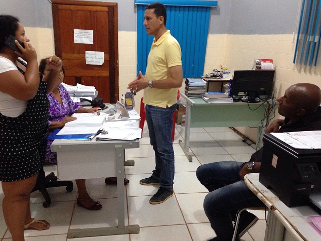 PREFEITO NORONHA VISITA HOSPITAL NESTE SÁBADO E JÁ ENCONTRA IRREGULARIDADE.