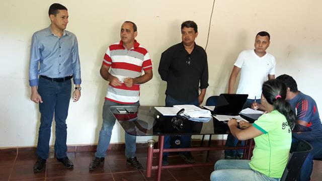 SECRETARIA MUNICÍPAL DE AGRICULTURA PROMOVE REUNIÃO COM AGRICULTORES DA REGIÃO
