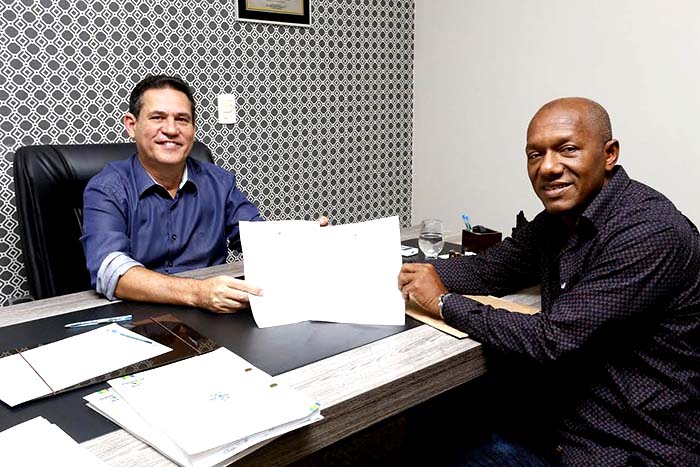 VICE-PREFEITO DE GUAJARÁ CONFIRMA PATRULHA MECANIZADA DO DER PARA OBRAS NA CIDADE