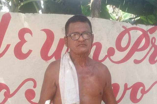 Homem morre após levar choque elétrico e cair de escada
