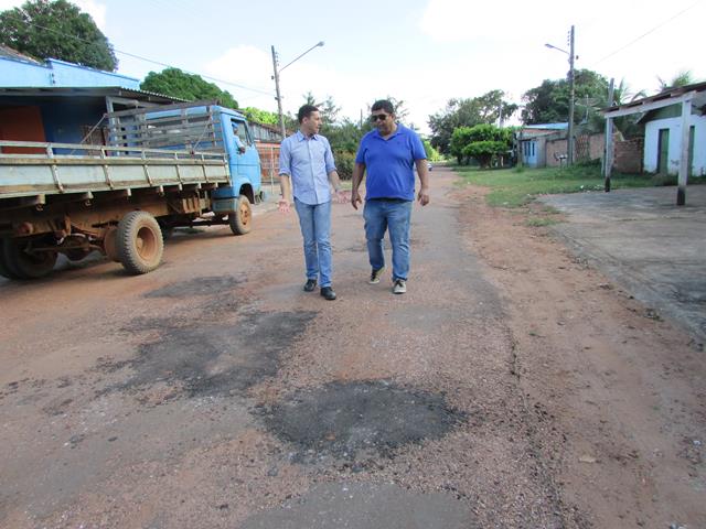 REINICIADA OPERAÇÃO “TAPA BURACOS” NA CIDADE