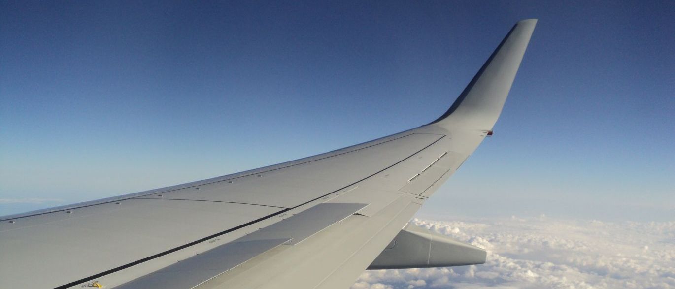 Avião com mais de cem pessoas desaparece dos radares