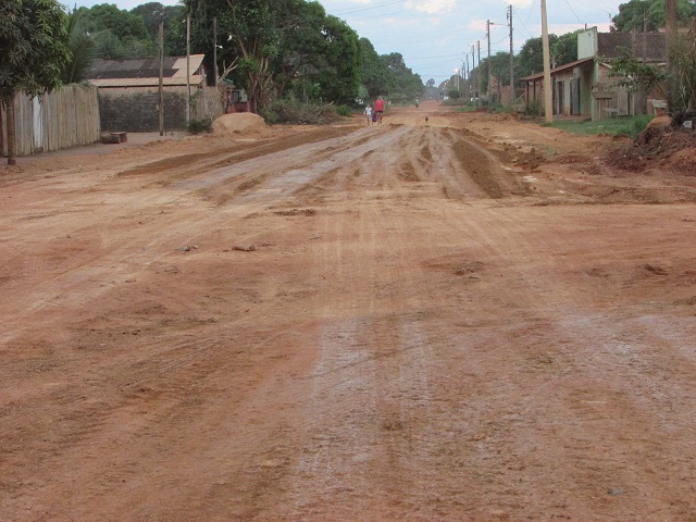 PREFEITURA RECUPERA AVENIDAS