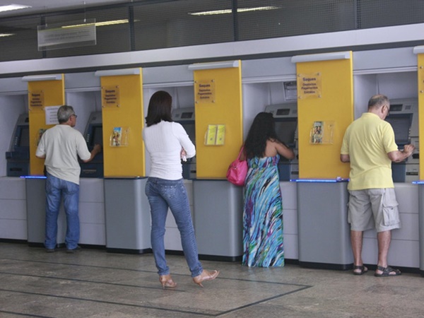BB É MULTADO EM R$ 500 MIL POR DEIXAR FALTAR DINHEIRO EM CAIXAS EM GUAJARÁ