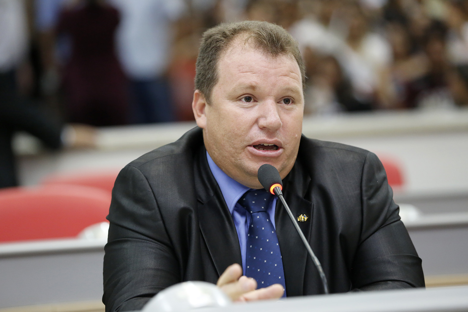 DR. NEIDSON INDICA MUTIRÃO DE MÉDICOS ESPECIALISTAS EM GUAJARÁ-MIRIM
