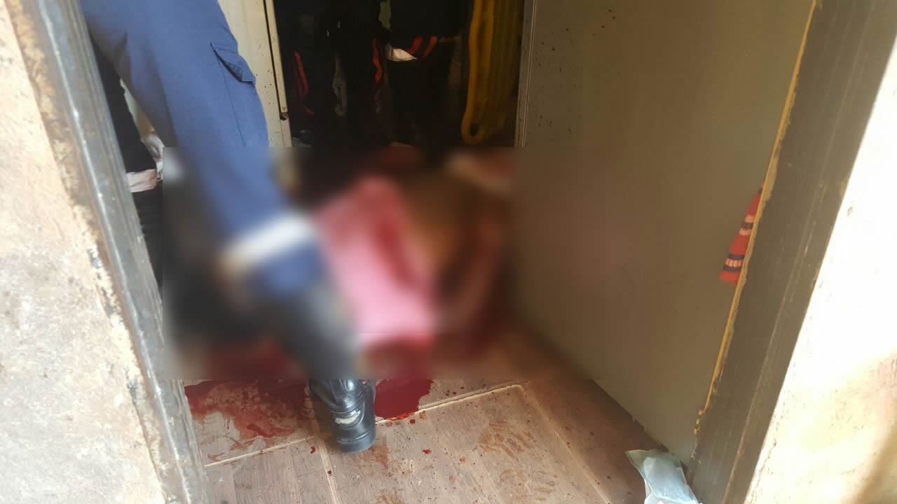 Sobrinho tenta matar tio com vários golpes de facão