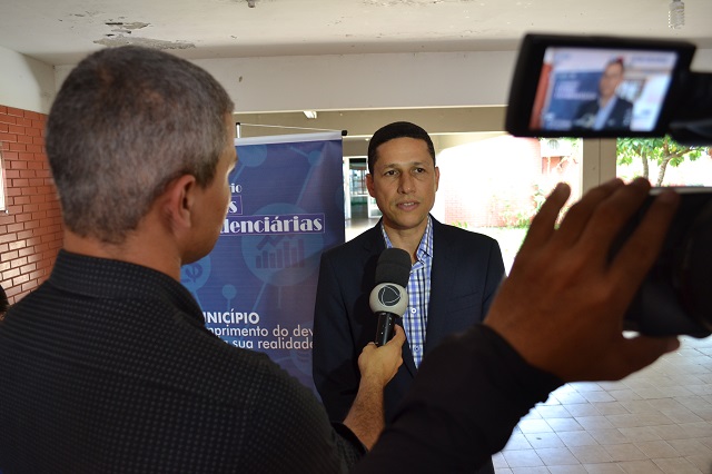 PREFEITO NORONHA PARTICIPA NA CAPITAL DE SEMINÁRIO SOBRE DÍVIDA DA PREVIDÊNCIA
