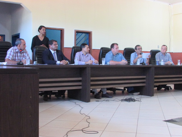 PREFEITO PARTICIPA DE AUDIÊNCIA PÚBLICA SOBRE AGRICULTURA