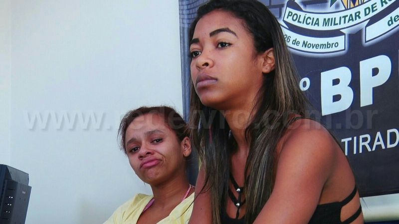 DUAS JOVENS SÃO PRESAS COM MACONHA NO BAIRRO JARDIM