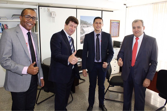 NORONHA CUMPRE AGENDA OFICIAL EM BRASÍLIA