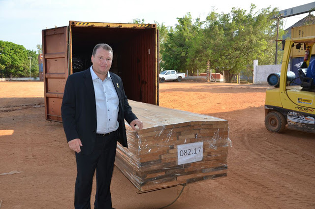Dr. Neidson acompanha chegada de containers de castanha no Porto Organizado de Porto Velho