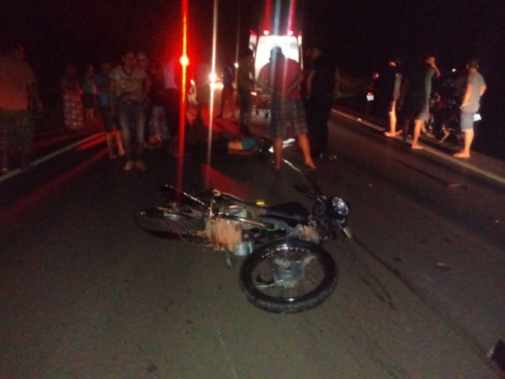 Motociclista morre e mulher grávida fica gravemente ferida em acidente na Br Engenheiro Isaac Bennesby