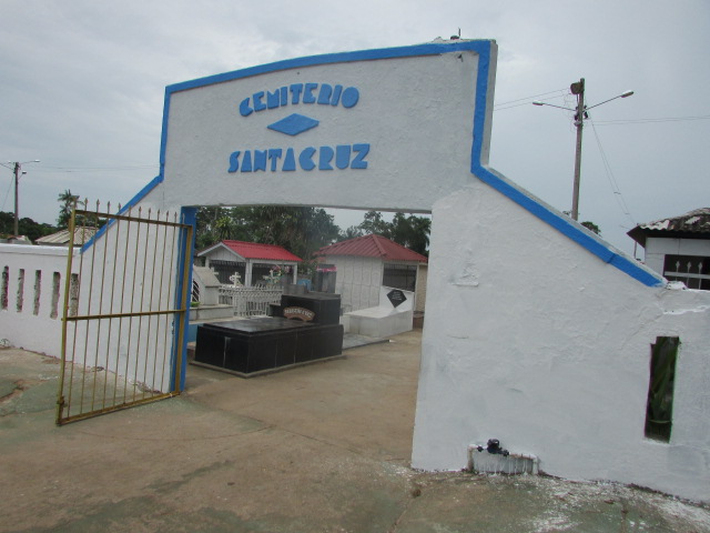 PREFEITURA INTENSIFICA LIMPEZA NO CEMITÉRIO SANTA CRUZ