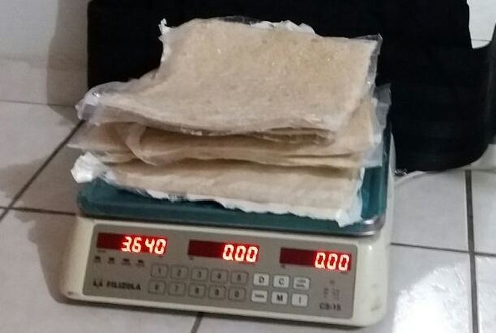 ‘Mula’ do tráfico - Jovem é presa com cocaína em aeroporto de Cruzeiro do Sul