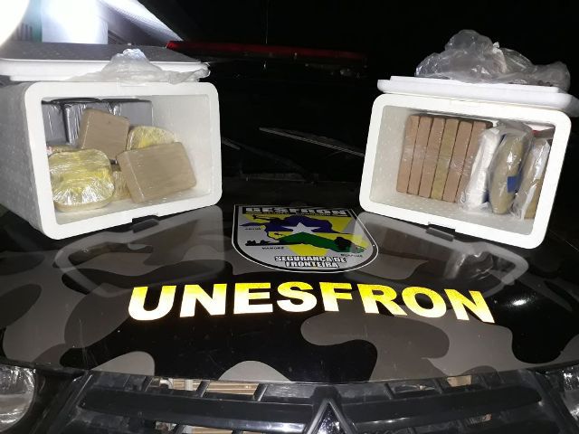 UNESFRON aprende quase 28 quilos de cocaína em ônibus que saiu de Guajará-Mirim. Dois suspeitos foram presos.