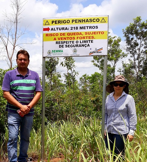 PREFEITURA APENAS SINALIZA E COLOCA PLACAS DE ADVERTÊNCIAS NA SERRA DOS PARECIS, O PARQUE NÃO ESTÁ FECHADO