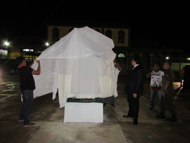 JUSTIÇA DO TRABALHO INAUGURA ESTÁTUA DO PAJÉ NA PRAÇA DA ESTRADA DE FERRO MADEIRA MAMORÉ EM GUAJARÁ.