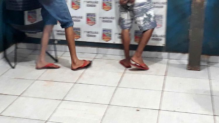 Morador vai passar o réveillon em sítio e tem casa furtada por dupla