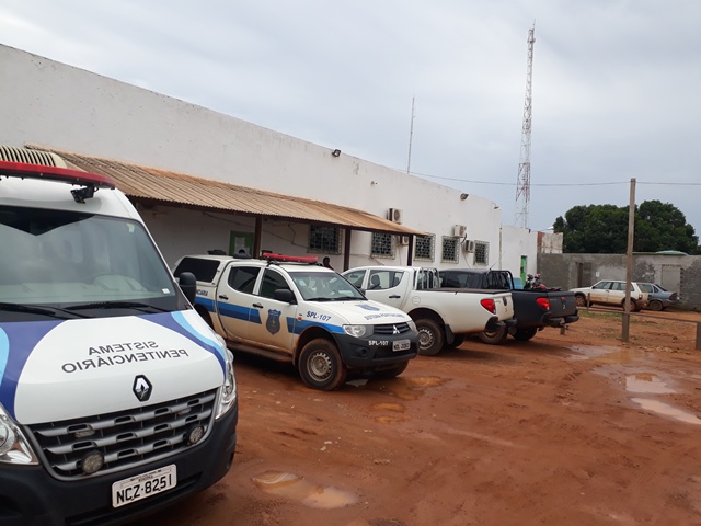VIDEO/FOTOS: AUTOR DE HOMICIDIO NA CONVENIENCIA É PRESO EM GUAJARÁ-MIRIM – Confira momento da prisão Vídeo.