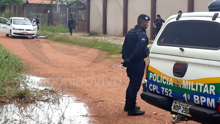 URGENTE: Taxista é morto a facadas por travesti durante assalto