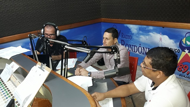 EXCLUSIVO: PREFEITO FALA SOBRE MUNICÍPIO EM PROGRAMA DE RÁDIO E DIZ: “VAMOS CONTINUAR A LUTA”