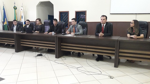 PREFEITO PARTICIPA DE AUDIÊNCIA PUBLICA NA CÂMARA