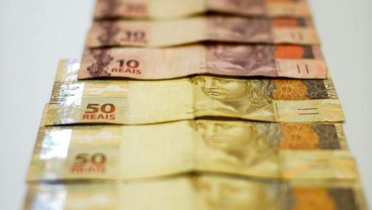 Polícia Federal cumpre mandados por fraudes na Casa da Moeda