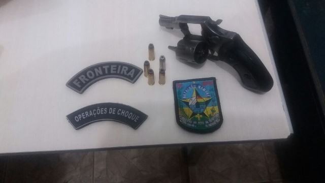 UNESFRON EM AÇÃO: NEGÓCIO DO MAL, TROCA MOTOCICLETA POR ARMA DE FOGO E DUPLA É PRESA NA BR 425