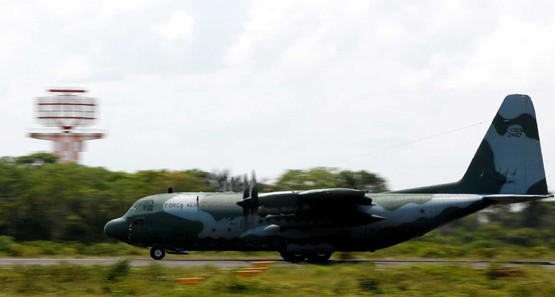 PANE SECA: ​Em semana de greve, autoridades usam aviões da FAB para viajar