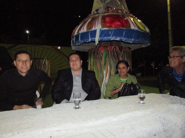 PREFEITO PARTICIPA DE EVENTO NO PARQUE CIRCUITO